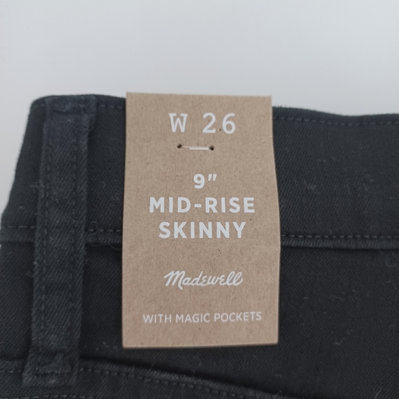 Madewell Mid-Rise Skinny Jeans with Magic Pockets - Picture 7 of 7